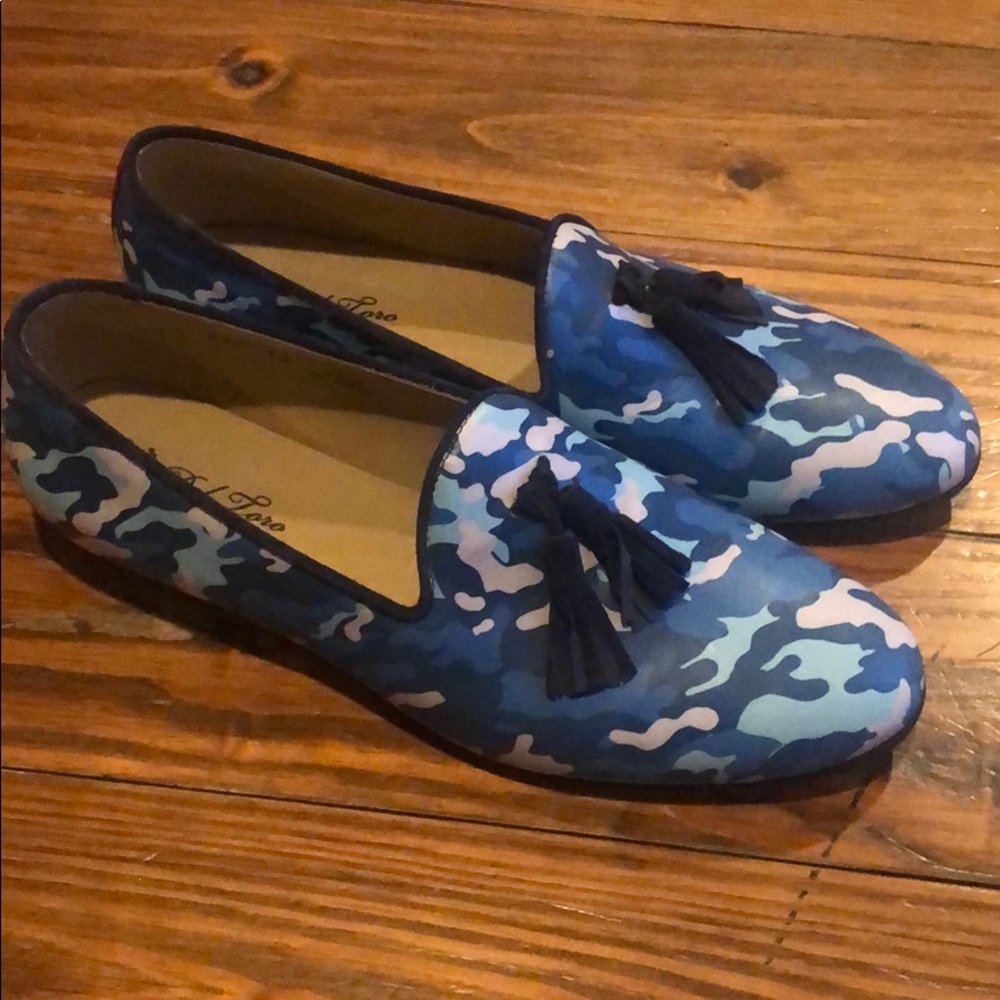 Del Toro Blue Camo Slippers Like New 10